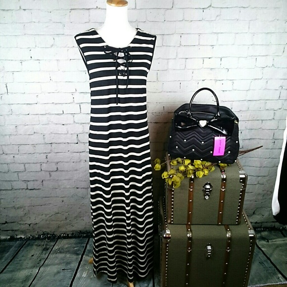 Beach by Exist Dresses & Skirts - NWT Beach buttery soft lace up striped maxi dress